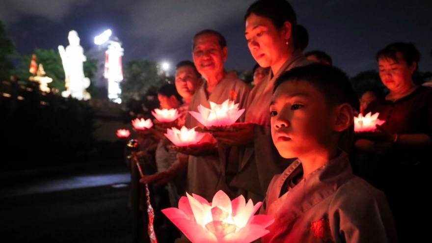 Worshippers observe Vu Lan Festival in Ho Chi Minh City