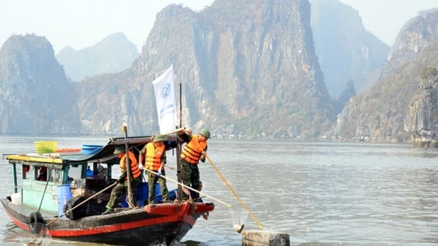 Post-storm cleanup campaign in Ha Long Bay launched