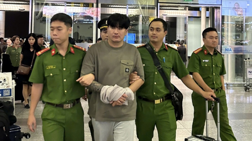 Hanoi police arrest internationally-wanted Korean murderer