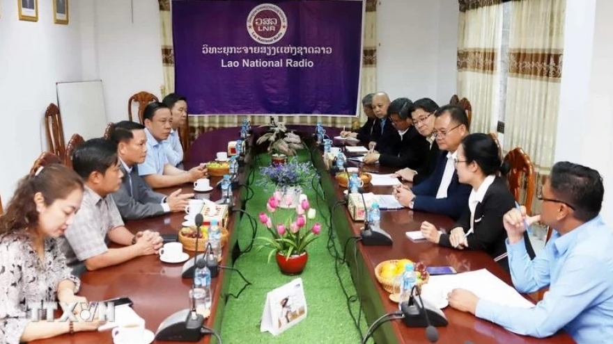 Laos commends cooperation between Vietnam, Lao Journalists Associations