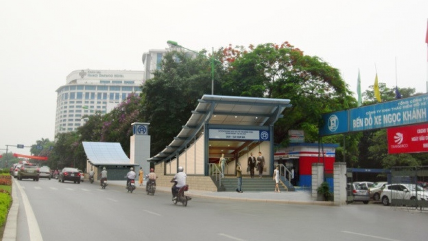 Urban railway lines showcase Nhon-Hanoi station design