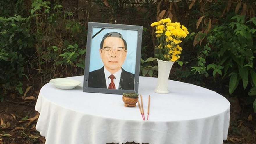 Cu Chi residents dedicate altars to former PM Khai