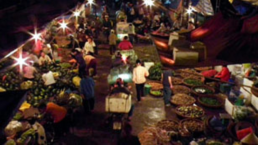 Conde Nast Traveler lists Long Bien Market a world's best