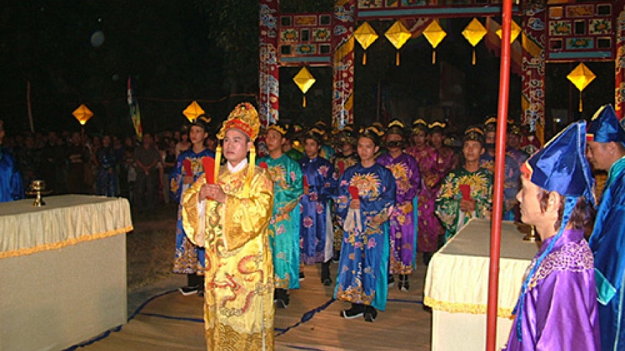 Traditional royal ritual held in ancient capital Hue