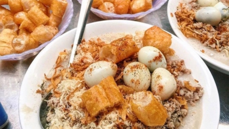 Unmissable street food in Hanoi this winter