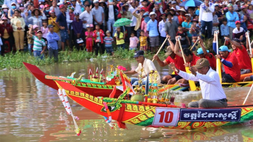 Ok Om Bok Festival of the Khmer