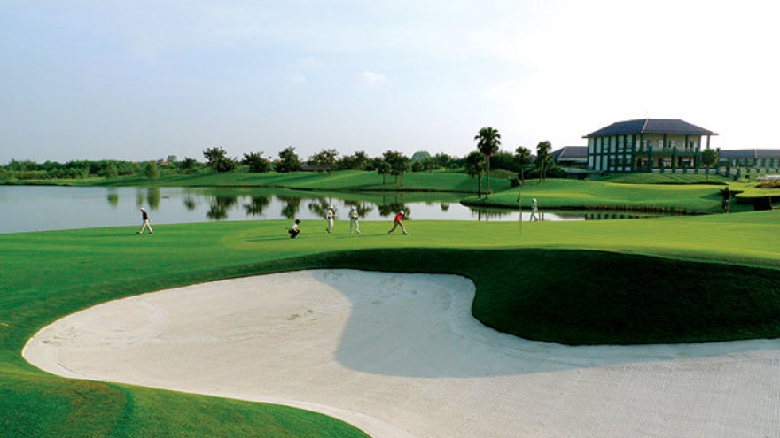 Golf course - resort model the way forward