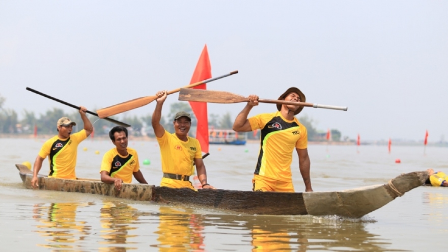 Dak Lak plays host to thrilling boat race competition