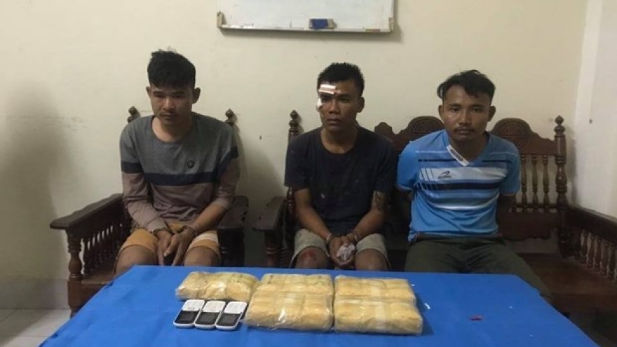 Quang Tri: three caught with 30,000 meth pills