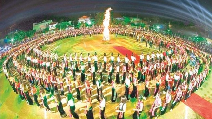 5,000 people to perform ‘xoe’ dance