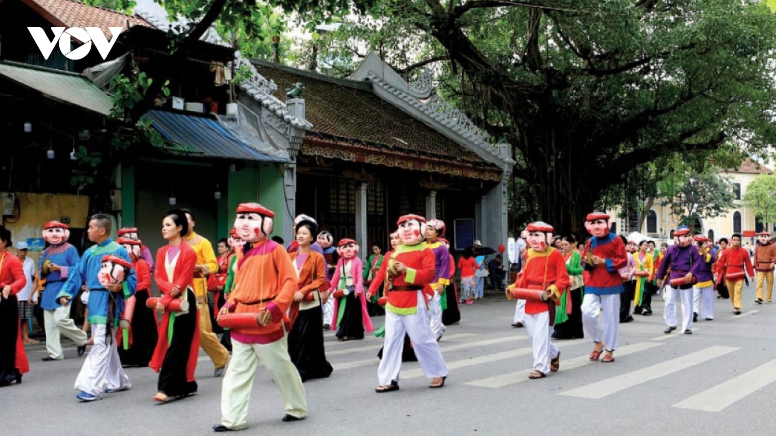 Photo exhibition celebrates 1,010 years of Thang Long-Hanoi