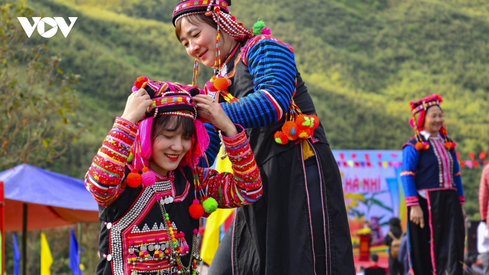 Ha Nhi ethnic group celebrate traditional new year festival
