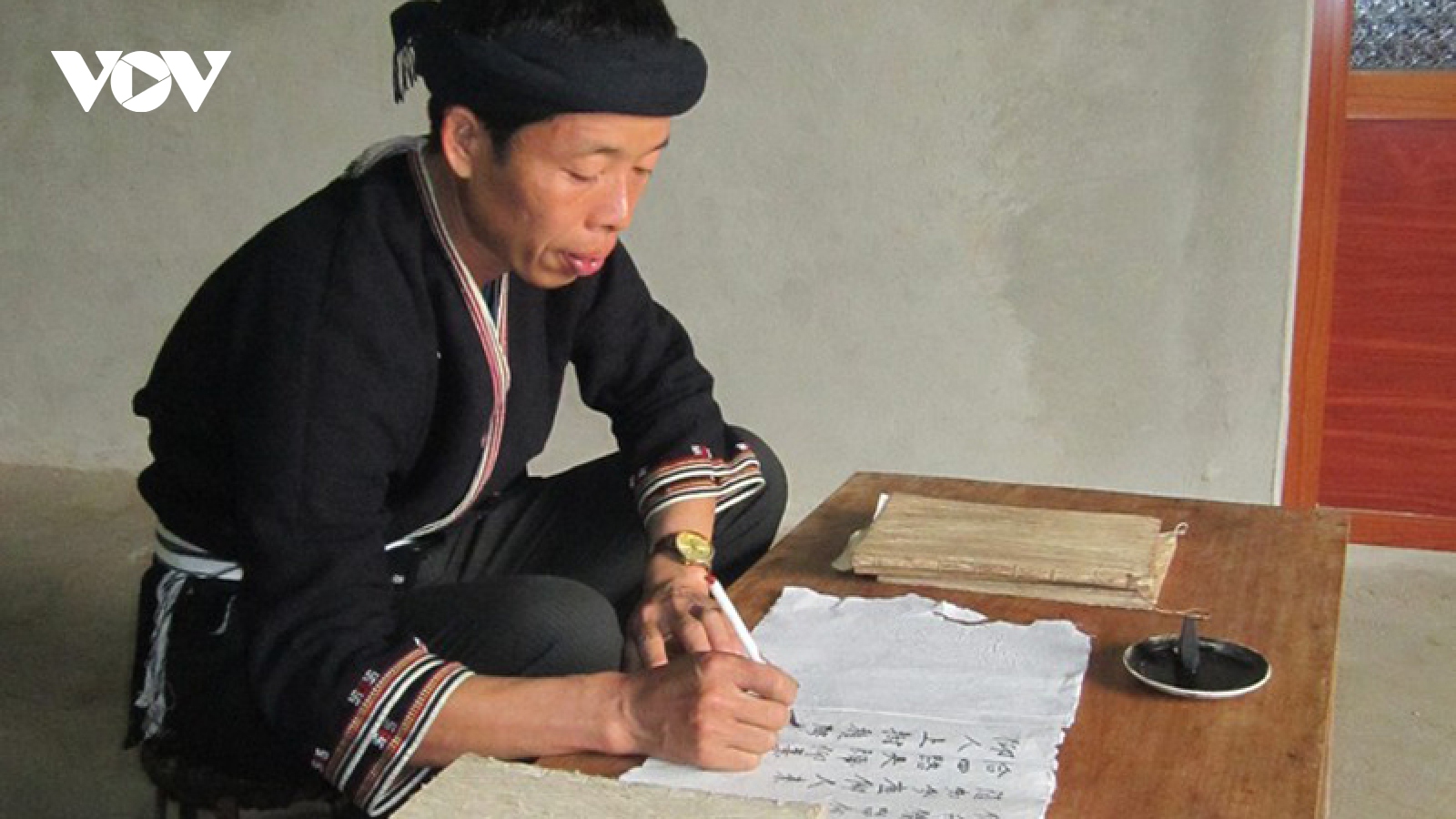 Emeritus artisan devotes to Dao traditional culture