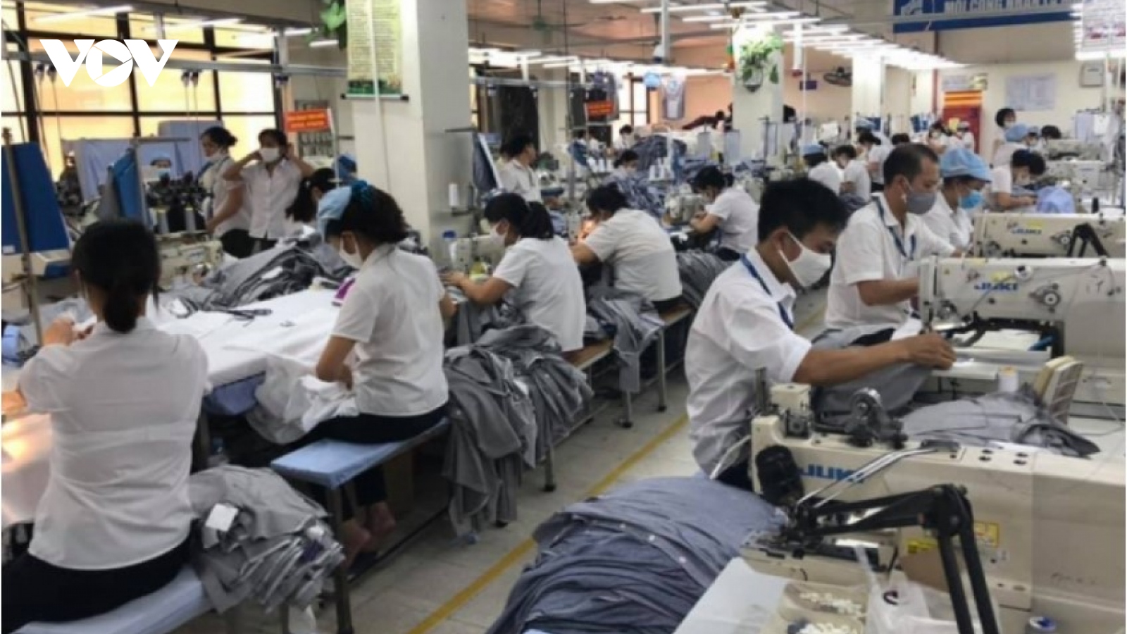 Vietnamese businesses pin hopes on recovery and development in 2022