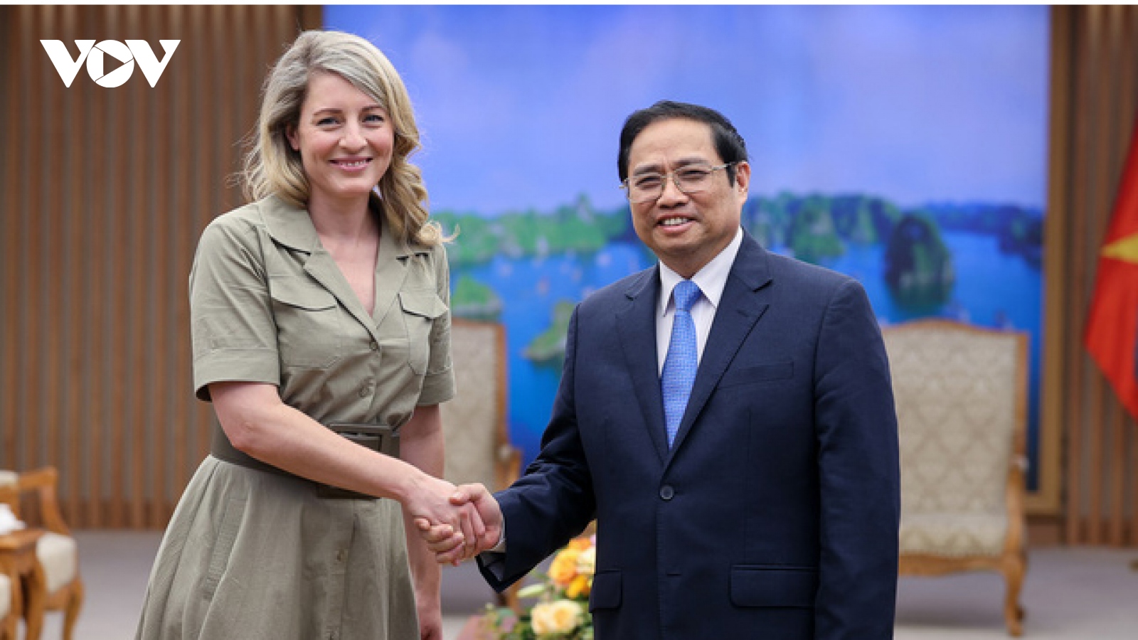 PM Chinh elated with growing Vietnam-Canada relations