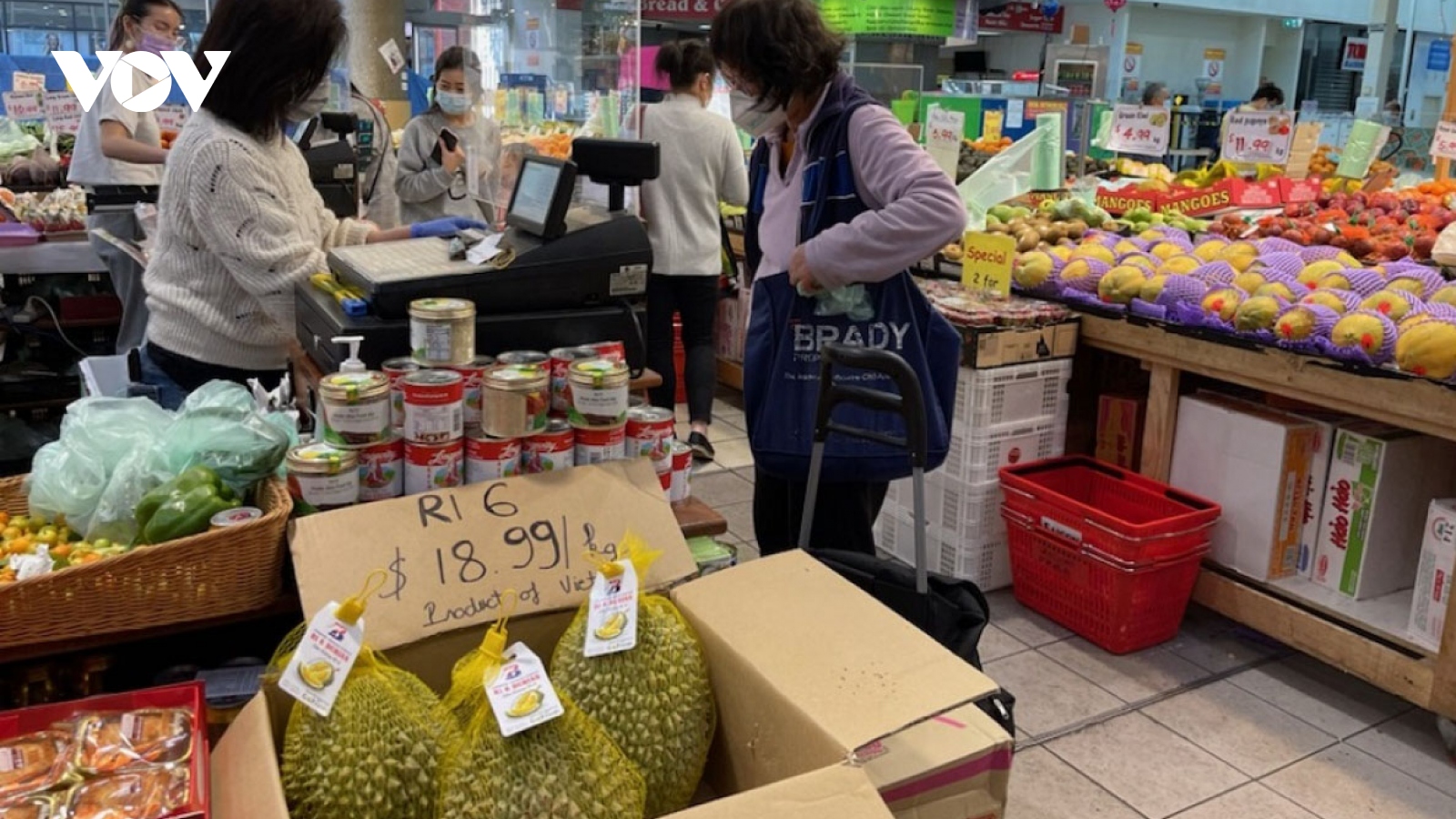 Online consultation session seeks to boost Vietnamese durian exports 