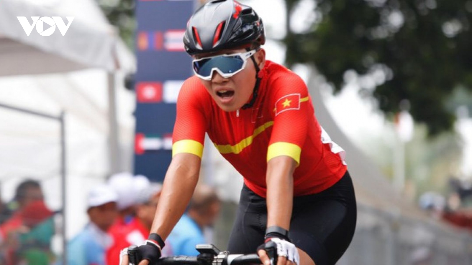 Cyclist Nguyen Thi That to compete at Giro d'Italia
