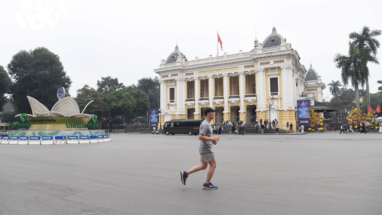 Tranquil streets of Hanoi on first day of Tet