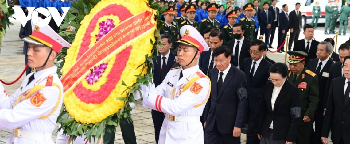 Foreign delegations pay tribute to Vietnamese Party General Secretary Nguyen Phu Trong