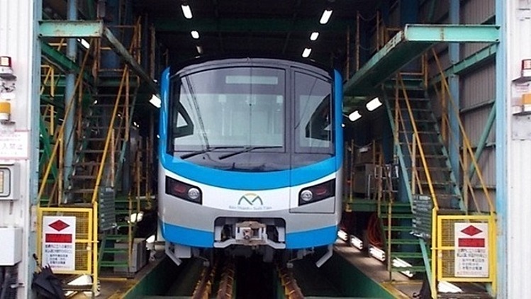 HCMC trains 58 people to drive first metro trains