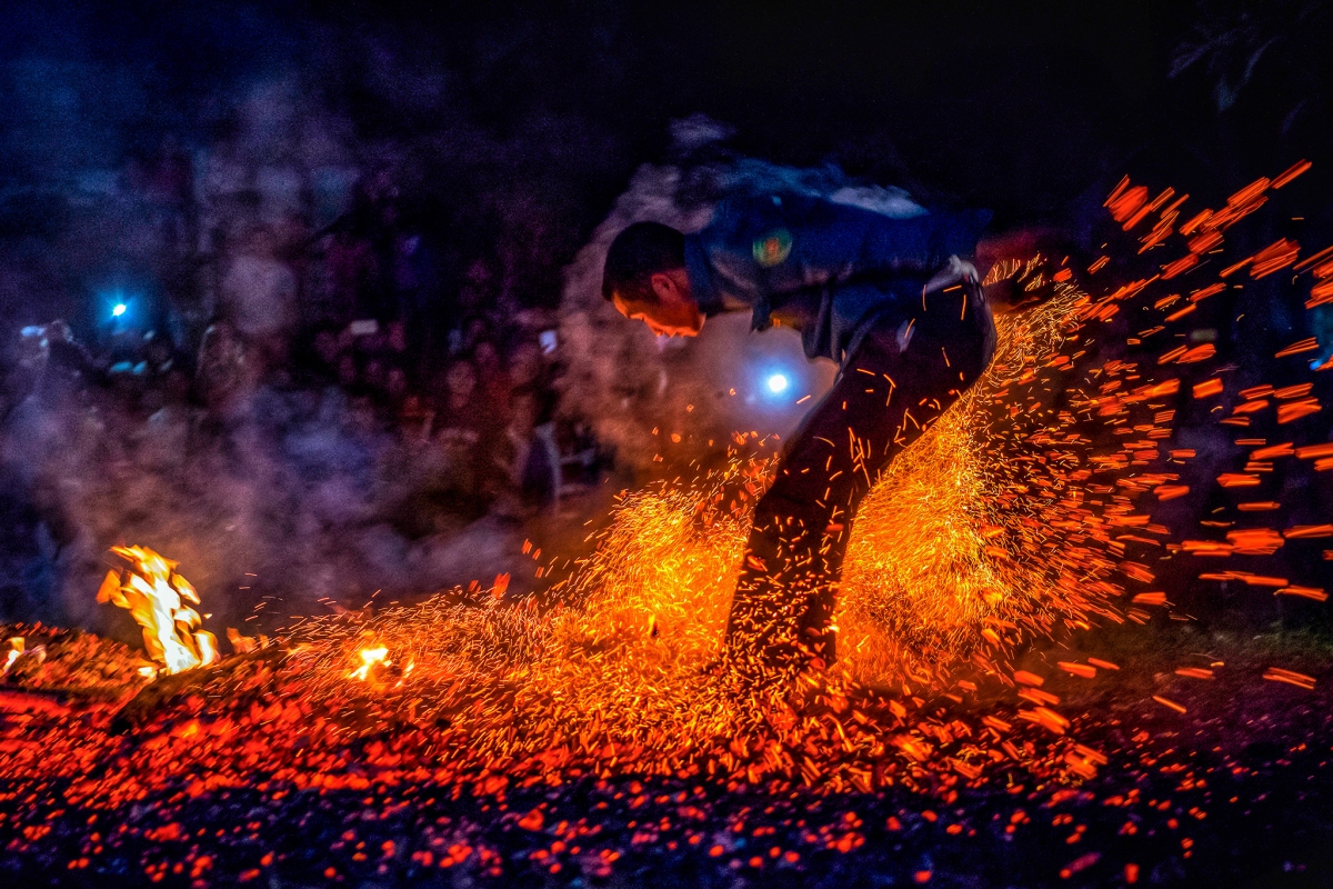 Unique fire-dancing ritual of Red Dao group in Vietnam