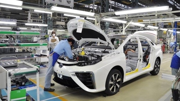 Gov't policy gives auto industry much-needed boost