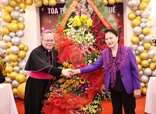 NA leader pays pre-Christmas visit to Archdiocese of Hue