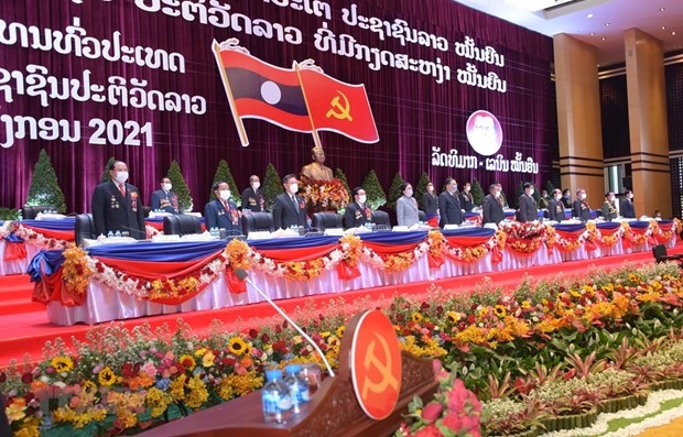 VFF leader congratulates Laos on 11th Party Congress