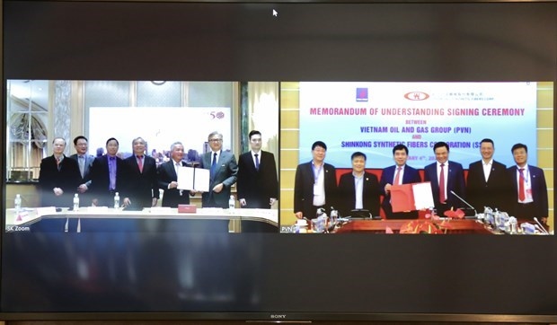 PetroVietnam, Taiwanese fiber producer step up cooperation