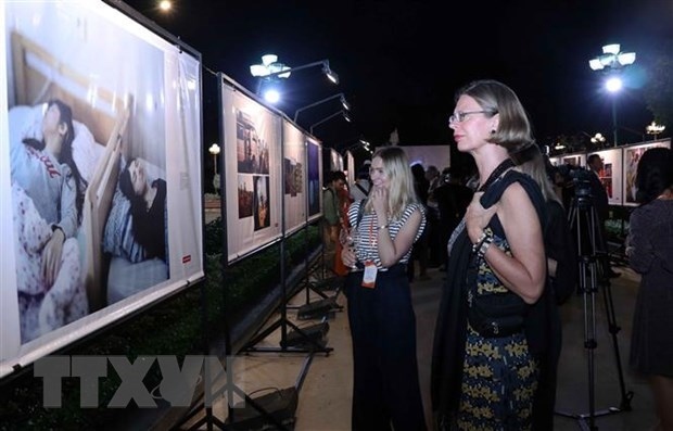 Dutch Consulate General holds photo exhibition in HCM City