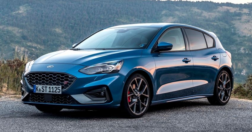2019-ford-focus-st-performance-blu.jpg