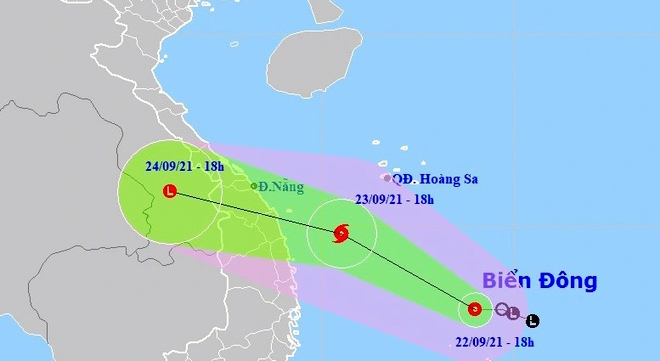 Low depression to strengthen into storm, head towards central Vietnam