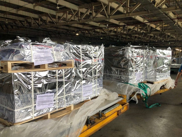 Additional 100,000 vials of Remdesivir for COVID-19 treatment arrive in Vietnam