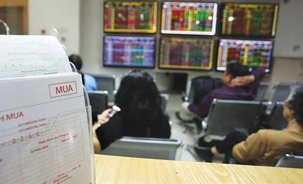 Securities market attracts US$12.8 billion, up 12% in nine months