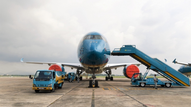 Vietnam Airlines resumes Hanoi – HCM City route