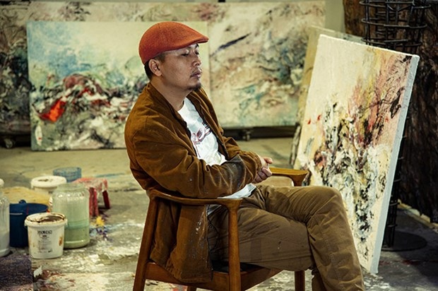 Vietnamese painter holds solo exhibition in Italy for first time