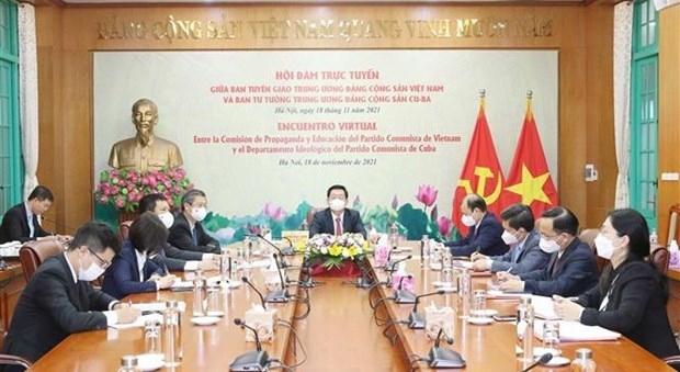 Vietnamese, Cuban parties talk improving ideological work