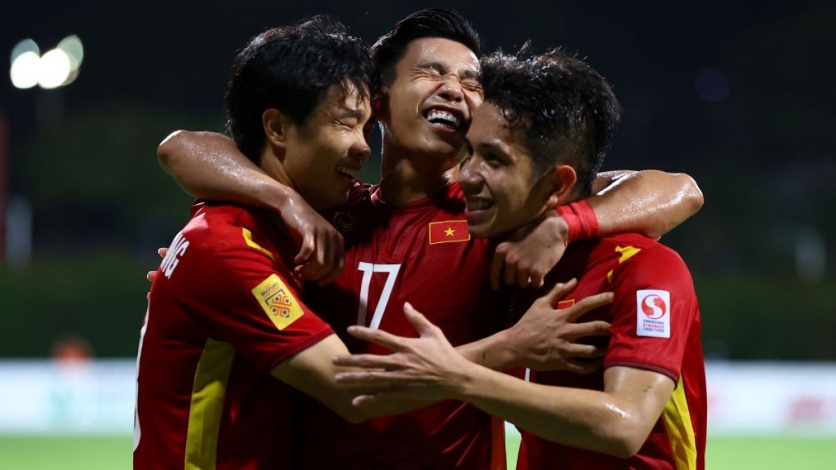 Vietnam ease past Malaysia for second AFF Cup win