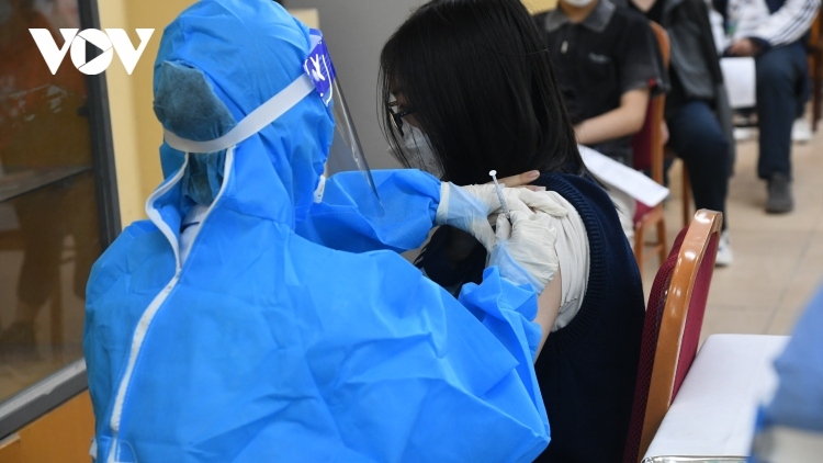 Hanoi capital suspends two shelf-life Pfizer vaccine batches