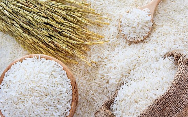 Vietnamese rice export prices fall lower than Thai equivalent