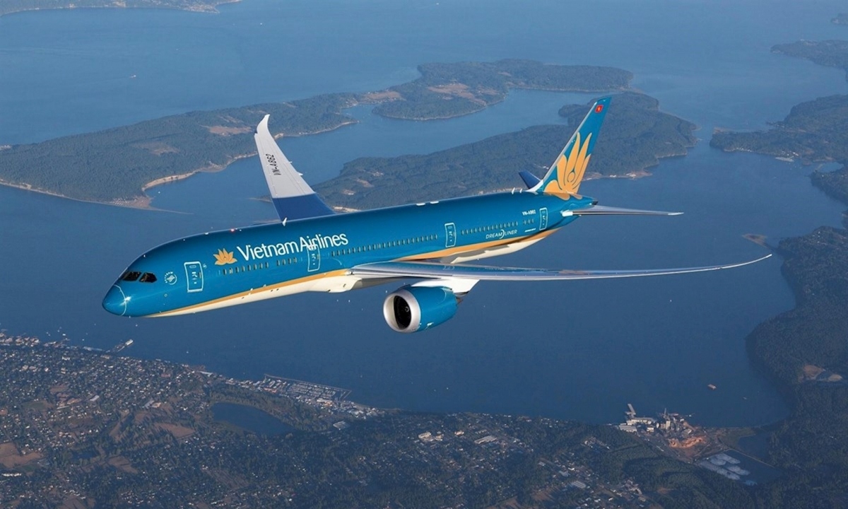 Suspect who threatens to shoot down Vietnam Airlines plane arrested