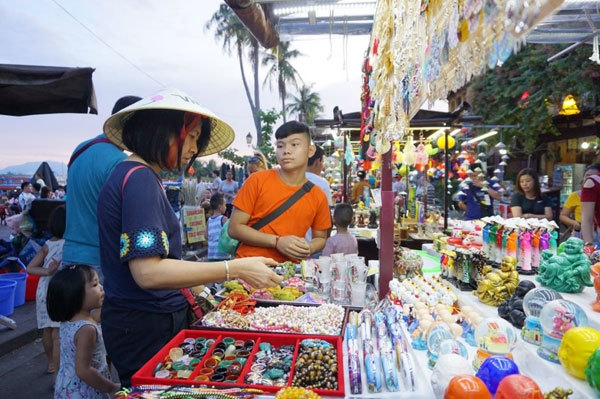 Many Thai tour operators eye Vietnam market