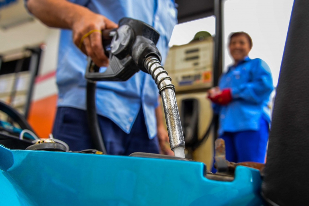 Petrol prices down by VND830 per litre