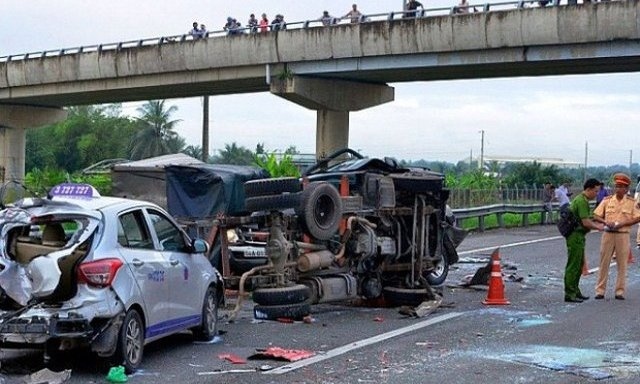 Road accidents kill 600 in April