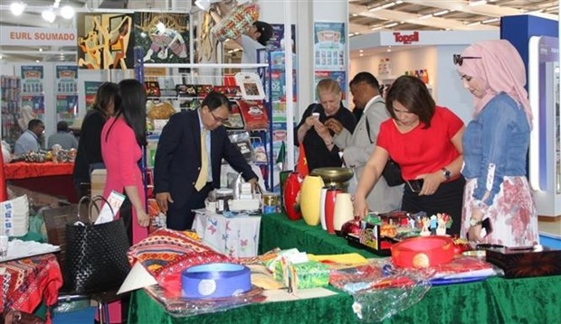 Vietnam joins 53rd International Fair of Algiers