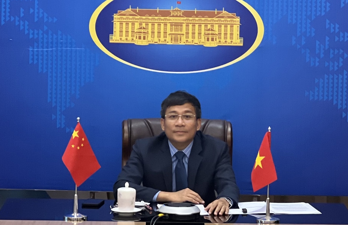 Vietnam, China augment substantive cooperation
