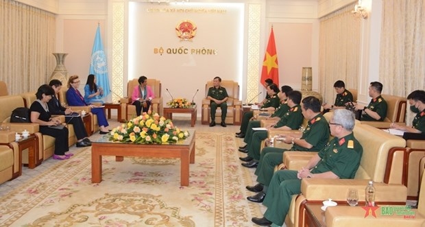 Vietnam expects more UNDP support for UXO clearance and peacekeeping