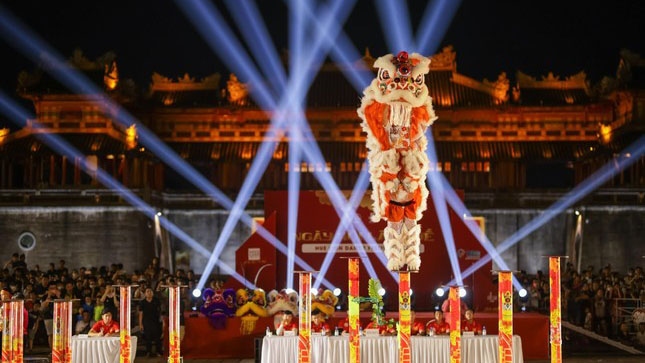 Lion dance festival excites crowds in Thua Thien-Hue