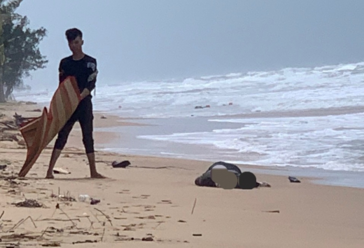 Six unidentified bodies washed ashore on Phu Quoc beach