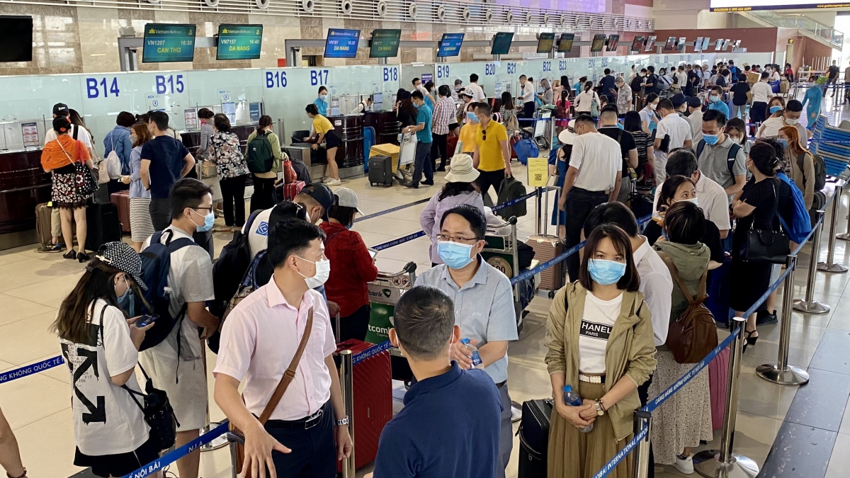 Passenger number through Vietnamese airports hits record high